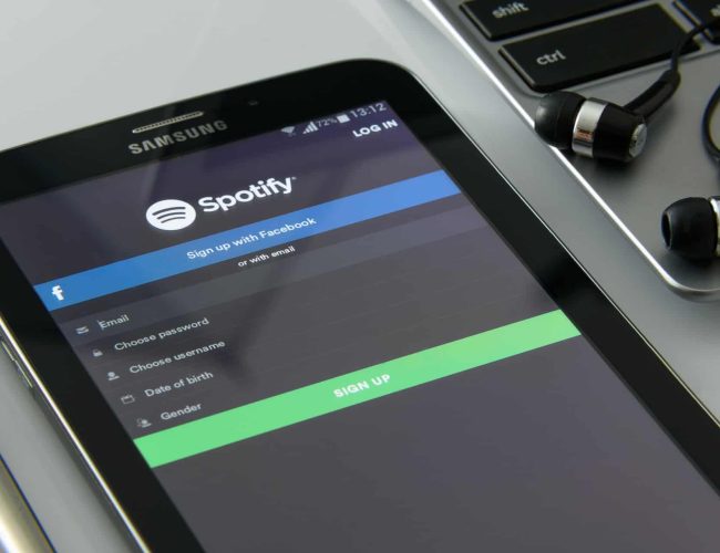 Spotify, Warner Music Ink India Deal That Paves the Way for Missing Songs to Return