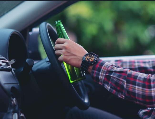 Aumento de multas por embriaguez ao volante exige cuidados redobrados no trânsito durante o Carnaval